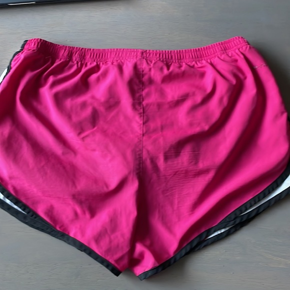 Nike Dri-Fit Shorts - Salem State Vikings - Size Large - Picture 6 of 8